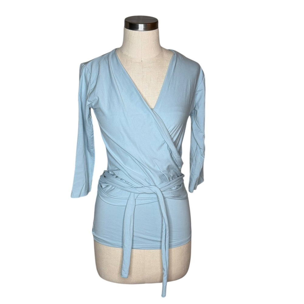 NOTHING FITS BUT Wrap Top Light Blue 3/4 Sleeve Tie Waist Women's S/M Maternity